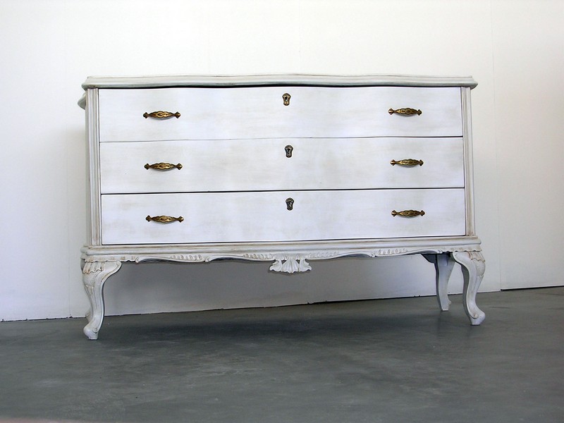 verniciatura mobili arredamenti